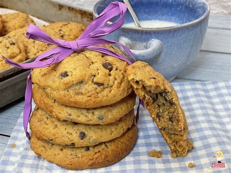 Biscotti Cookies Con Avanzi Di Pandoro O Colomba A Tavola Con Tea