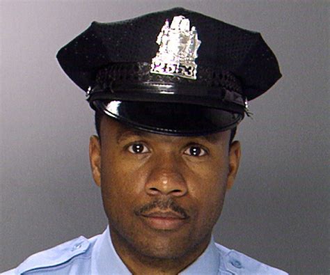 Philadelphia Police Officer Shot And Killed While Off Duty Early