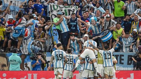 Hasil Belanda Vs Argentina Van Dijk Gagal Adu Penalti Messi Cs Lolos