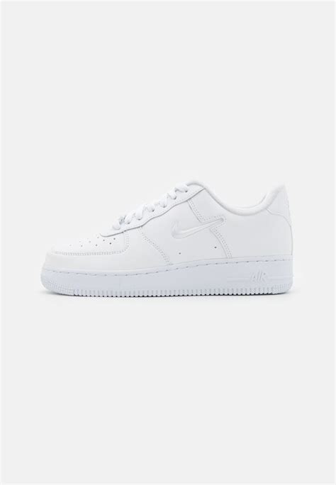 Nike Sportswear Air Force 1 07 Se Trainers Whiteblackwhite Uk