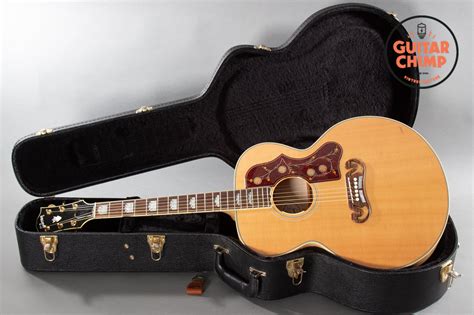 2016 Gibson Super Jumbo SJ-200 Standard Natural | Guitar Chimp