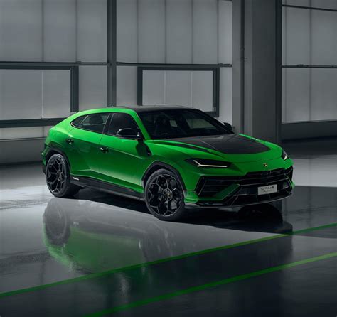 Le Immagini Della Lamborghini Urus Performante Suv Da Record Da