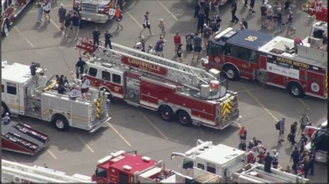 Fire truck from Marshall Fire used in Stanley Cup parade | 9news.com