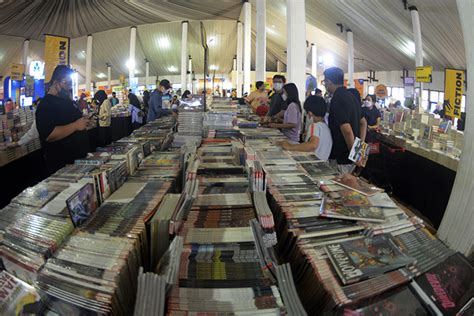 Berburu Jutaan Buku Di Bazar Big Bad Wolf Books Di Prpp Semarang