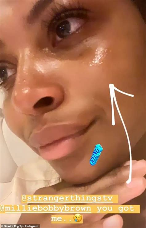 Love Island S Samira Mighty Shows Off Her Curves In A Vibrant Green Bikini Daily Mail Online