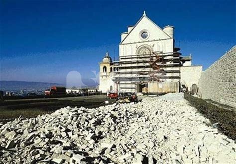 Terremoto del 1997 la città di Assisi non dimentica Assisi News