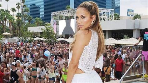 De espalda y en bikini la foto de Jlo que voló la red MDZ Online