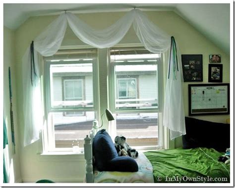 Dorm Decorating Ideas Window Treatments Hooks And Decorating Ideas