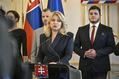 Prezident nemôže zatiahnuť Slovensko do vojny reaguje Čaputová na