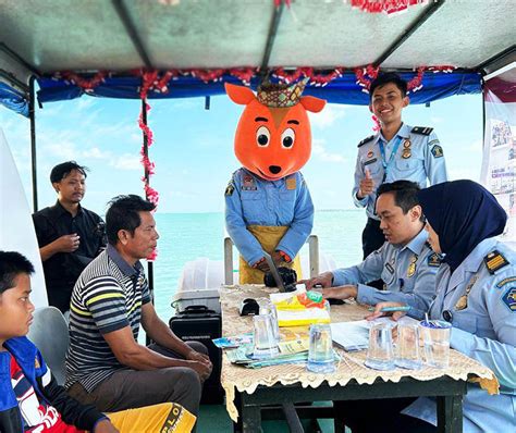 Imigrasi Tanjungpinang Hadirkan Pustaka Terapung Untuk Pelayanan Urus