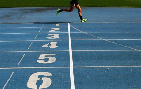 Biegowa Środa na Stadionie Lekkoatletycznym Inspiruje Nas Sport