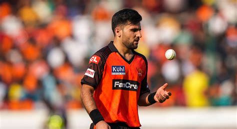 Big Boost For Srh Fazalhaq Farooqi Set To Return For Ipl After