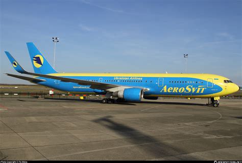 UR VVV AeroSvit Airlines Boeing 767 33AER WL Photo By Flo Weiss ID