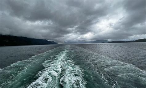 The smooth wake from a ship | A Moment of Science - Indiana Public Media