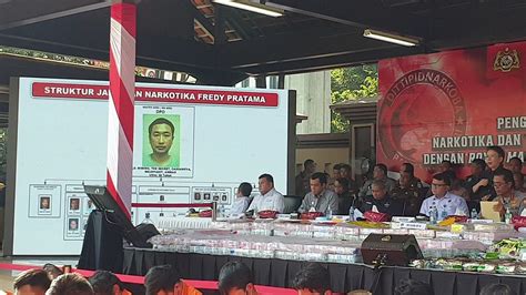 Ini Sosok Ayah Mertua Fredy Pratama Bos Kartel Narkoba Di Kawasan