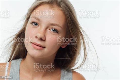 Photo Libre De Droit De Visage De Mignonnes Taches De Rousseur Belle