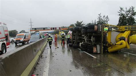 Unfall Auf Pyhrnautobahn Mehrere Verletzte Lange Staus Oe At