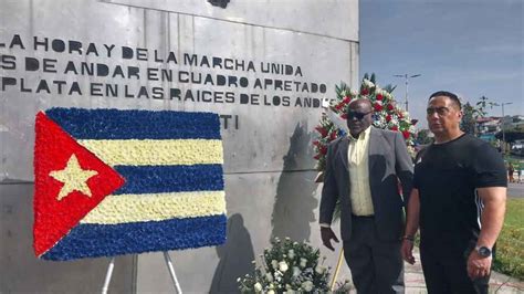 Recuerdan en Ecuador aniversario 171 del natalicio de José Martí