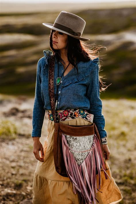 Fringe Hill Handbag Bohemian Cowgirl Style Boho Western Fashion