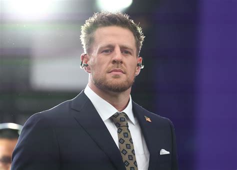 I Really Don T Care Houston Texans Legend J J Watt Embracing Viral Haircut Despite