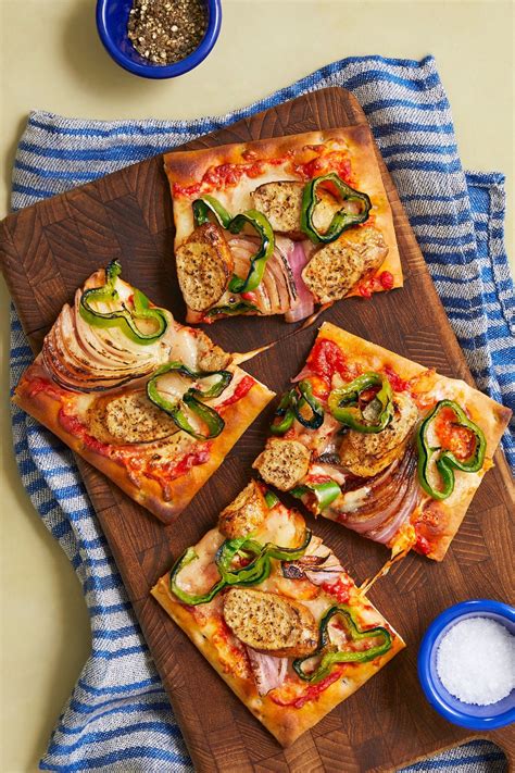 Sausage And Pepper Flatbread Recipe Hellofresh Recipe Sausage And Peppers Stuffed Peppers