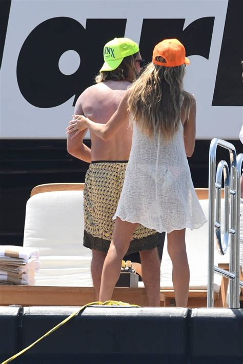 Heidi Klum With Leni Klum Soak On A Luxury Yacht In Capri 72 Gotceleb