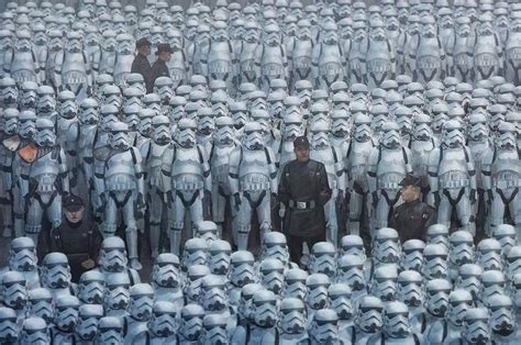 Stormtroopers In Star Wars Pictures Star Wars Images Star Wars