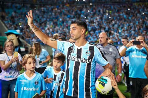 Grêmio x São Luiz onde assistir e tudo sobre estreia de Luis Suárez no