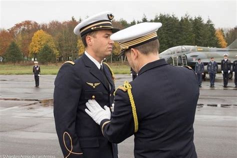 [portraits] Deux Pilotes De Chasse Calédoniens Dans L Armée De L Air Française