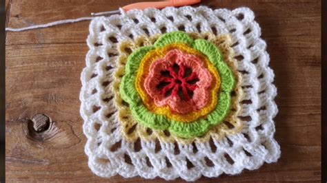 Mattonella Quadrata 3D Con Fiore Uncinetto FACILE Crochet Mania YouTube