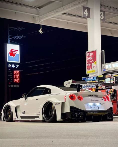 NİSSAN GT-R R35 | Toekomstige auto, Auto fotografie, Droomauto's