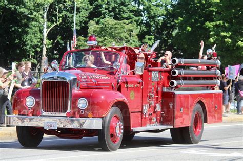 Photos Small Antique Firetruck Parade In Framingham Framingham Source