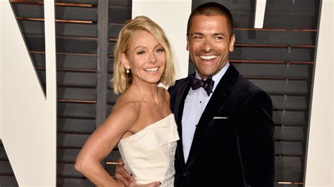 Kelly Ripa Celebrates 21st Wedding Anniversary With Sweet Instagram