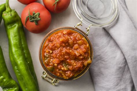 Simple Sofrito Recipe A Common Spanish Tomato Sauce