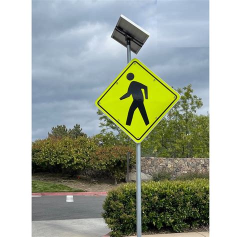 Solar Powered Pedestrian Crossing Traffic Sign With LEDs