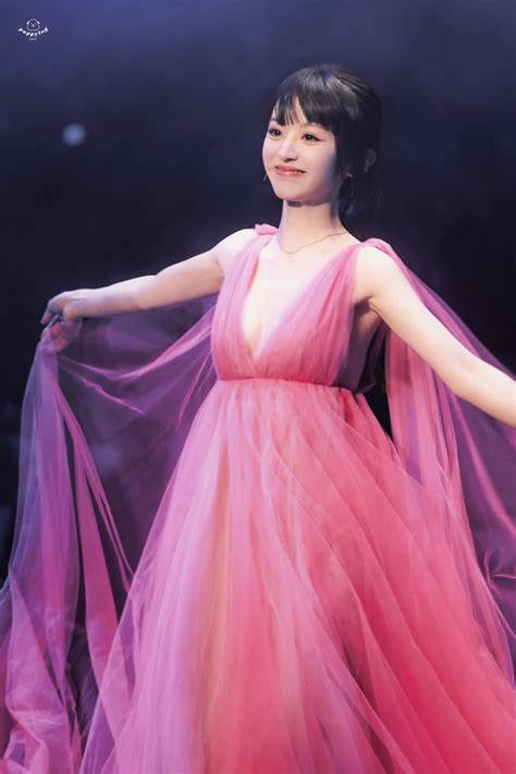 M N Ua S C I L P Hot Nh T M H I Gq I N Hi Vi B C L A V Quan Hi U Ng I Ch N V Th C