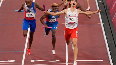 Nearly Out Of Event Us Earns Bronze In 4x400 Mixed Relay