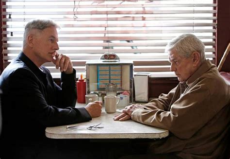 ‘ncis 15 Heartbreaking Gibbs Moments Sheknows