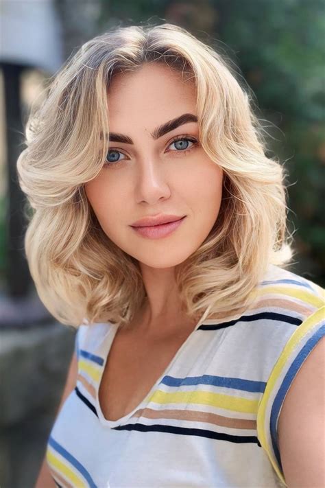 Beautiful Anna 41 Y O From Zagreb With Blonde Hair ID 271819 LadaDate