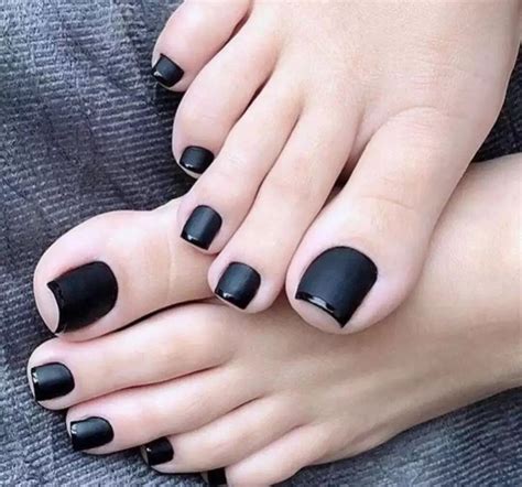 50 Latest Black French Pedicure Ideas To Try In 2024
