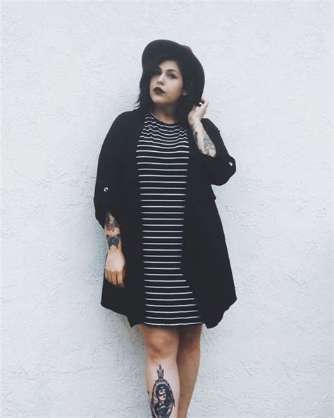 size busana ukuran besar mode pakaian wanita