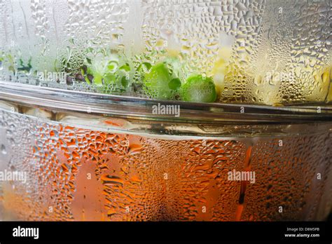 Steam cooking vegetables Stock Photo - Alamy