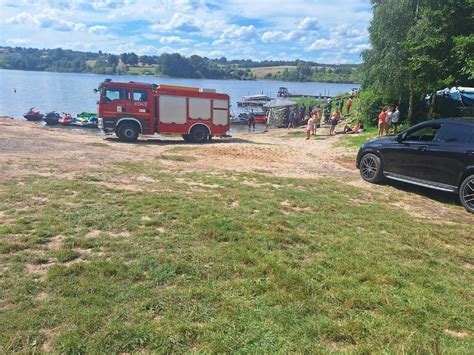 Policjanci szukają świadków tragicznego wypadku na zalewie Wióry w