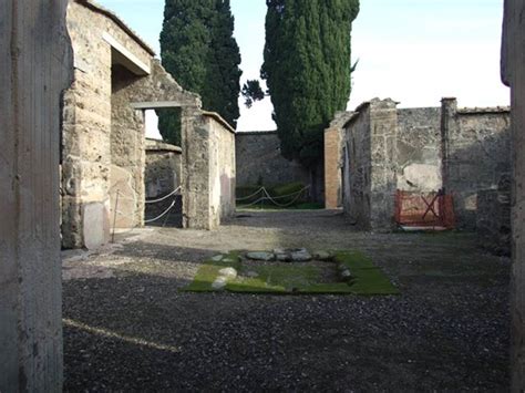 Vi Pompeii September Looking East Across Room The Atrium