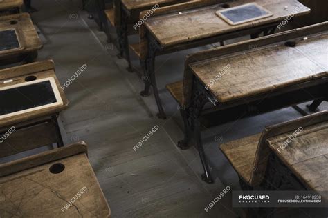 Vintage School Desks In Old Classroom — Education Learn Stock Photo