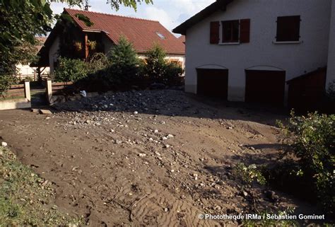 Domene Crue Torrentielle Catastrophes Naturelles Crue Du Domeynon