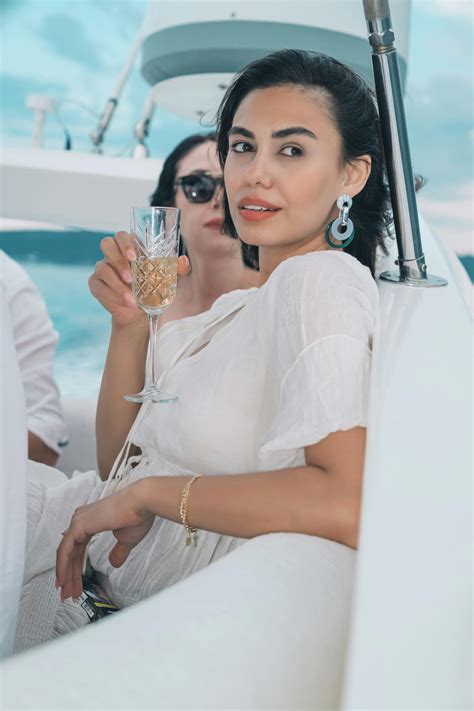 Glass Bottom Boat Photos, Download The BEST Free Glass Bottom Boat