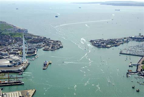 Portsmouth Harbour Inlet in Portsmouth, GB, United Kingdom - inlet ...