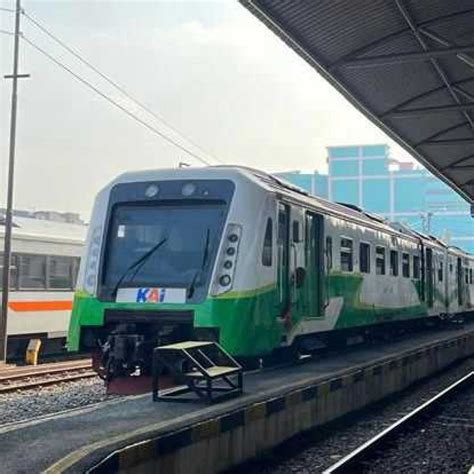 Angkutan Lebaran Kai Commuter Wilayah Surabaya Operasikan