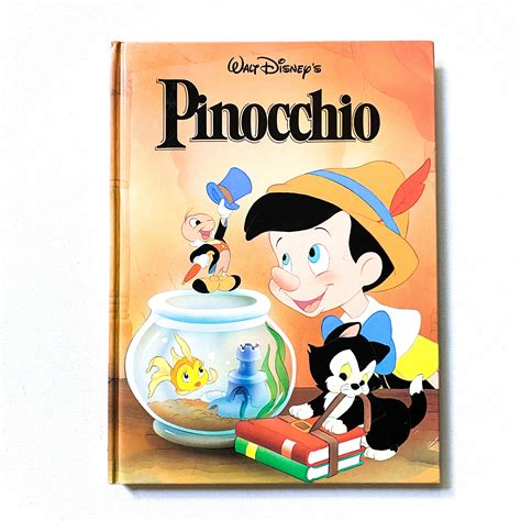 Pinocchio Walt Disney Book